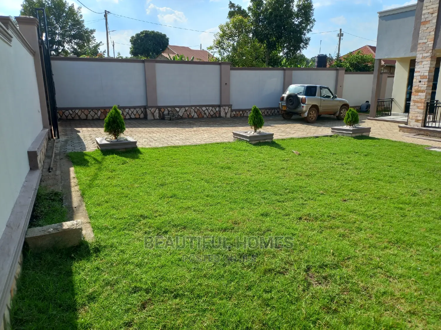 Furnished 4bdrm House in Kira, Central Division for Sale