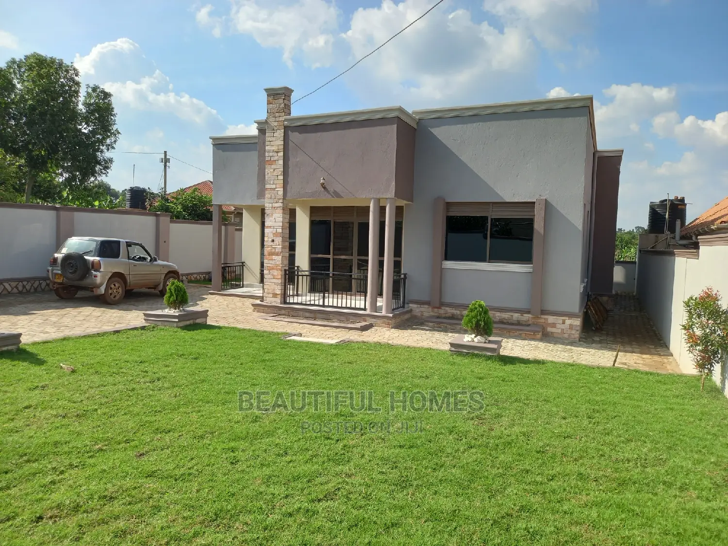 Furnished 4bdrm Bungalow in Kira for Sale