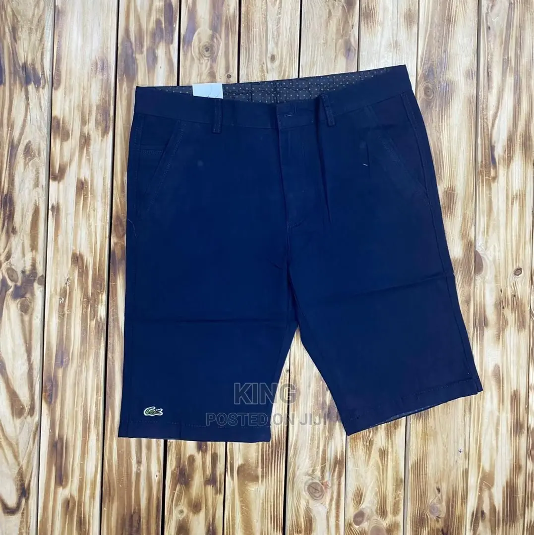 Unique Kaki Shorts