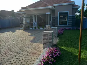 Furnished 4bdrm Maisonette in Kira for Sale
