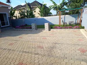Furnished 4bdrm Maisonette in Kira for Sale