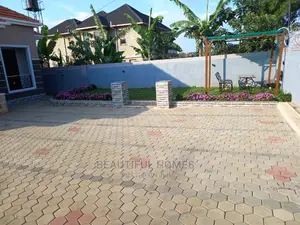 Furnished 4bdrm Maisonette in Kira for Sale