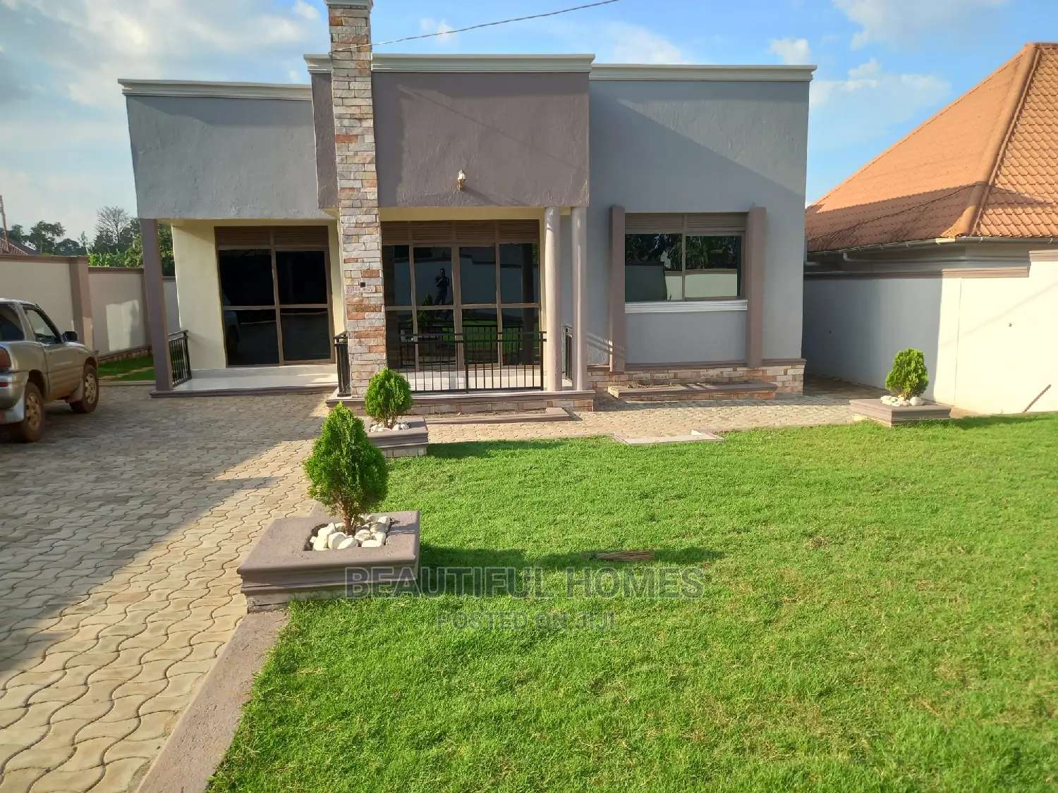 Furnished 4bdrm House in Kira Kimwanyi for Sale