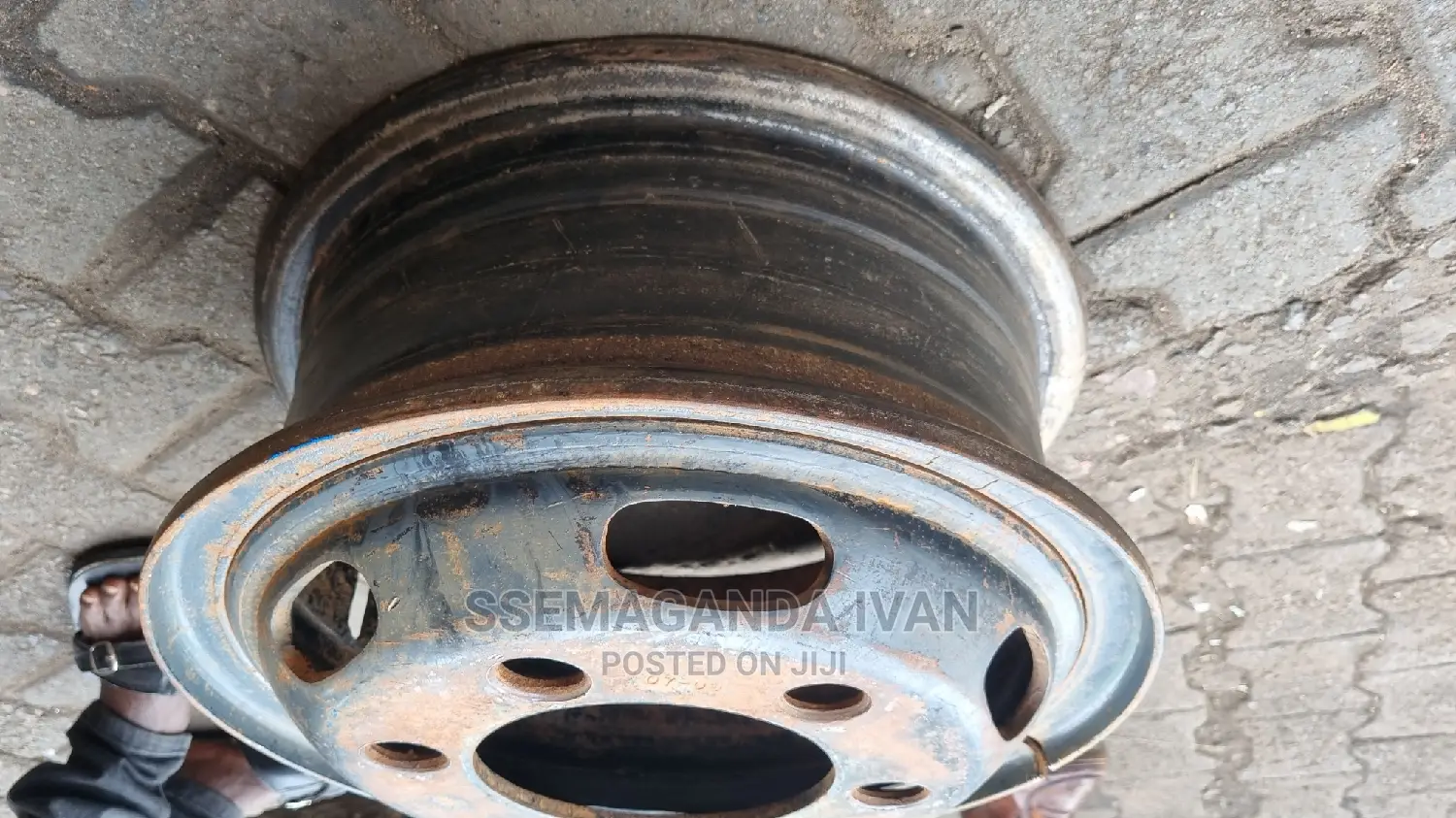Heavy Duty 825r16 Rim