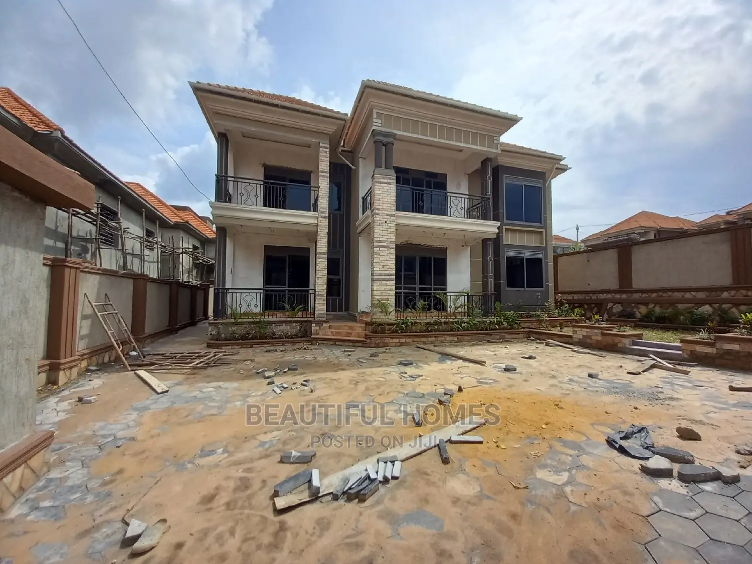 Furnished 6bdrm Mansion in Kisaasi Corporate, Central Division