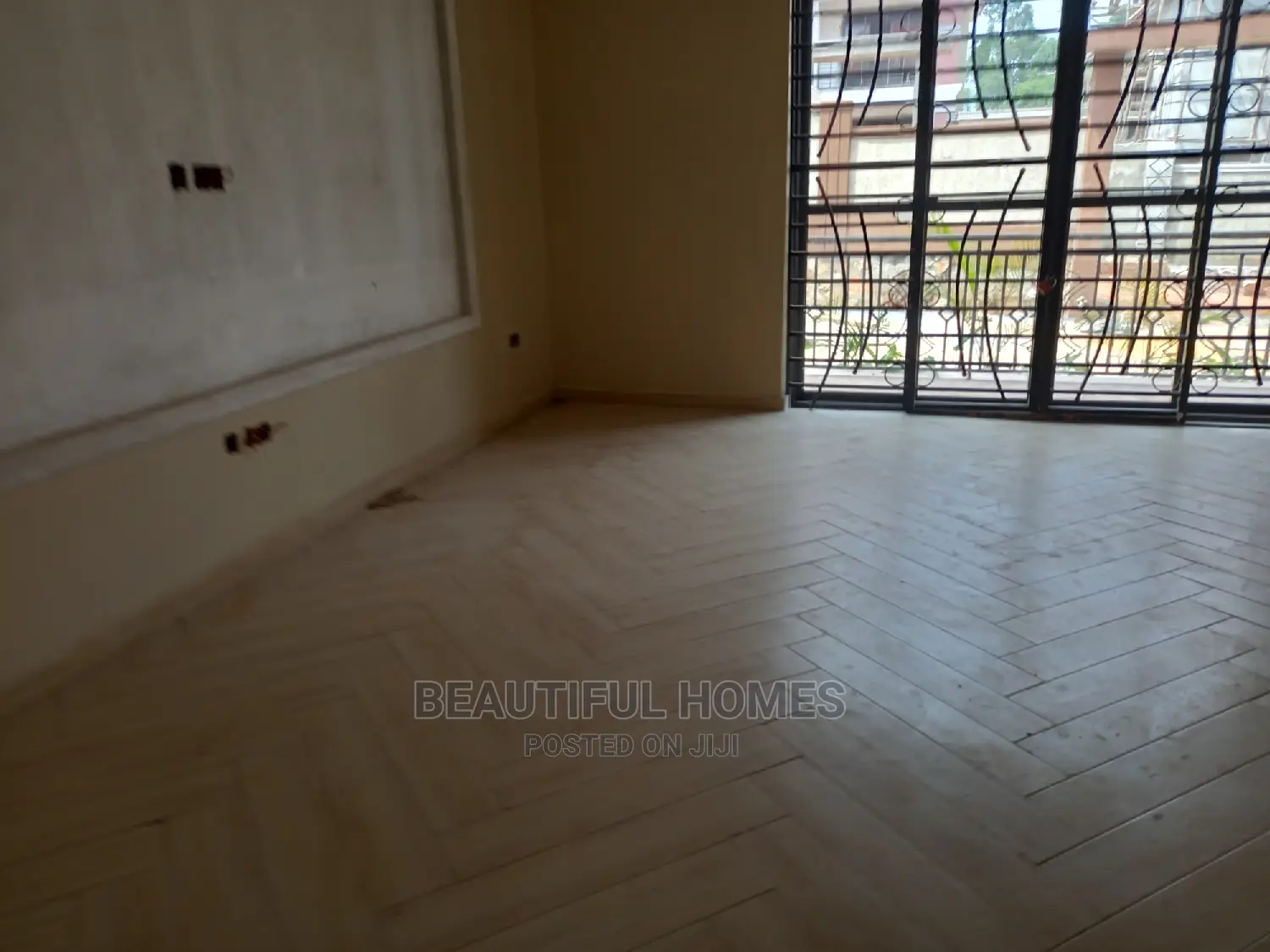 Furnished 6bdrm Mansion in Kisaasi Corporate, Central Division