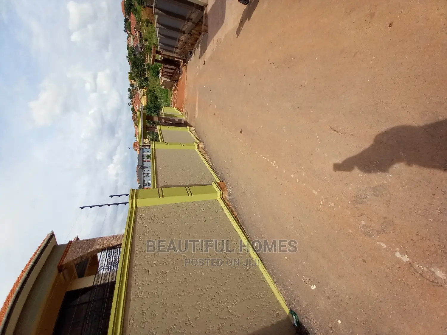 Furnished 6bdrm Duplex in Kisaasi, Central Division for Sale