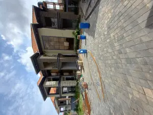Furnished 6bdrm House in Kisaasi, Central Division for Sale