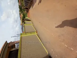 Furnished 6bdrm House in Kisaasi, Central Division for Sale