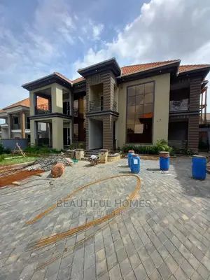 Furnished 6bdrm Duplex in Kisaasi, Central Division for Sale