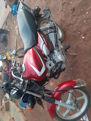 Vincent Victor 2022 Red