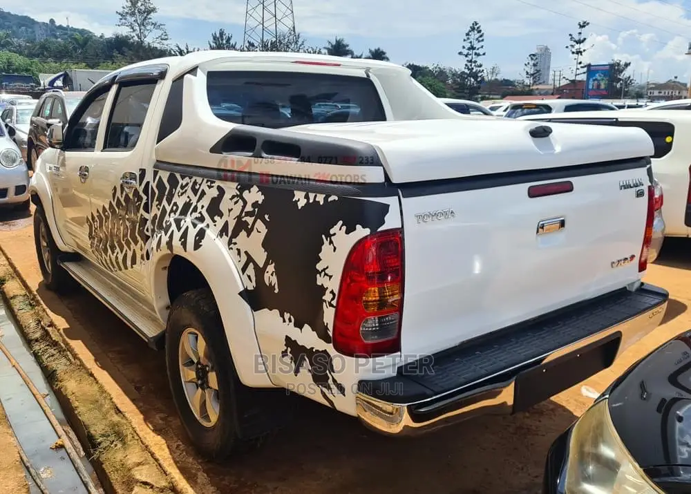 Toyota Hilux 2.5 D-4d SRX 2010 White