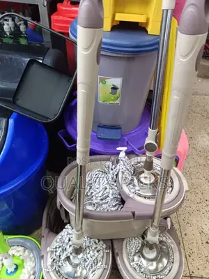 Movable Spin Mopper
