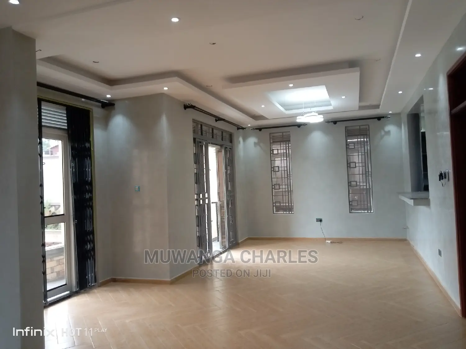 5bdrm Duplex in Fs Properties Ltd, Central Division for Sale