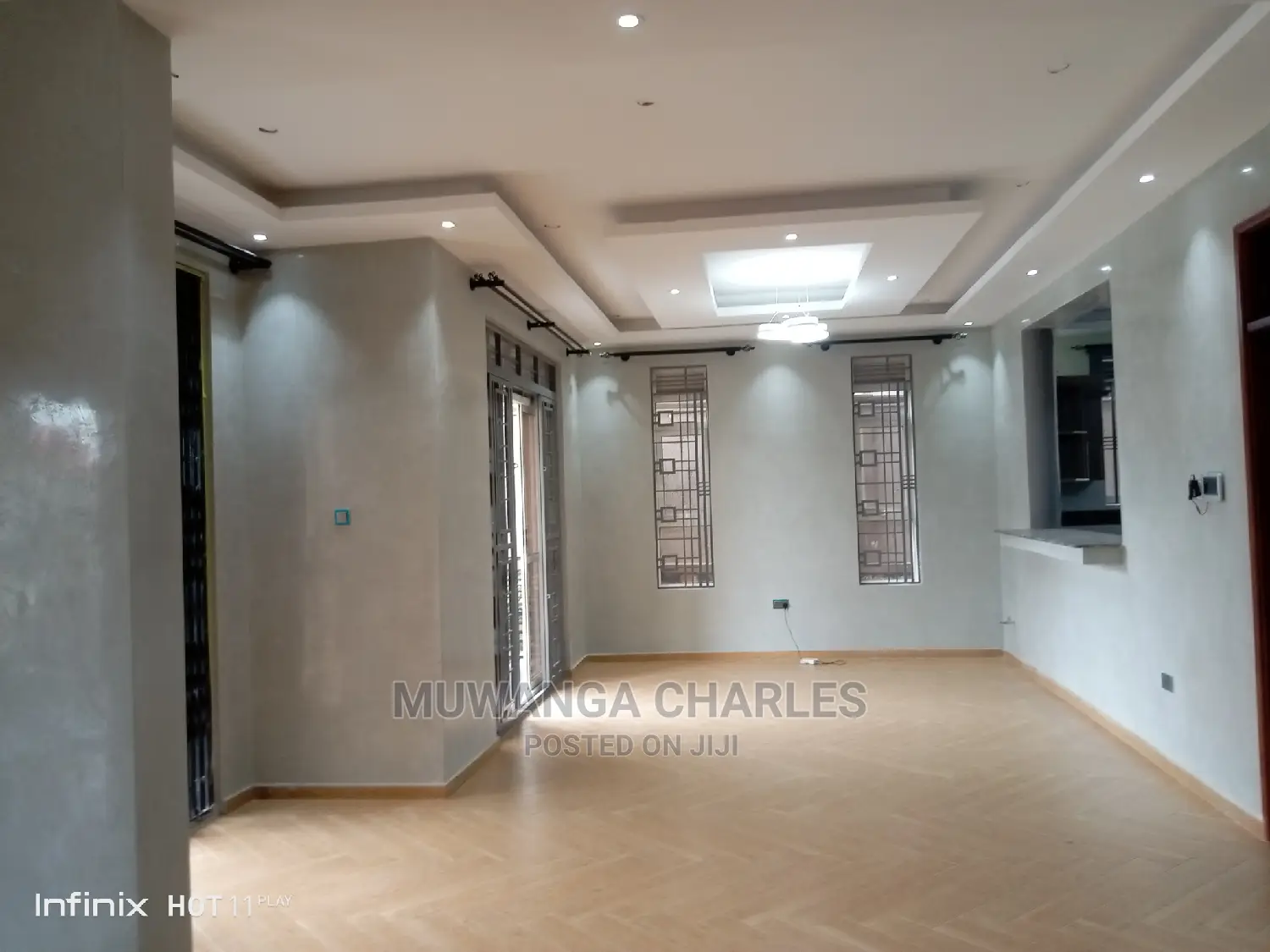 5bdrm Duplex in Fs Properties Ltd, Central Division for Sale