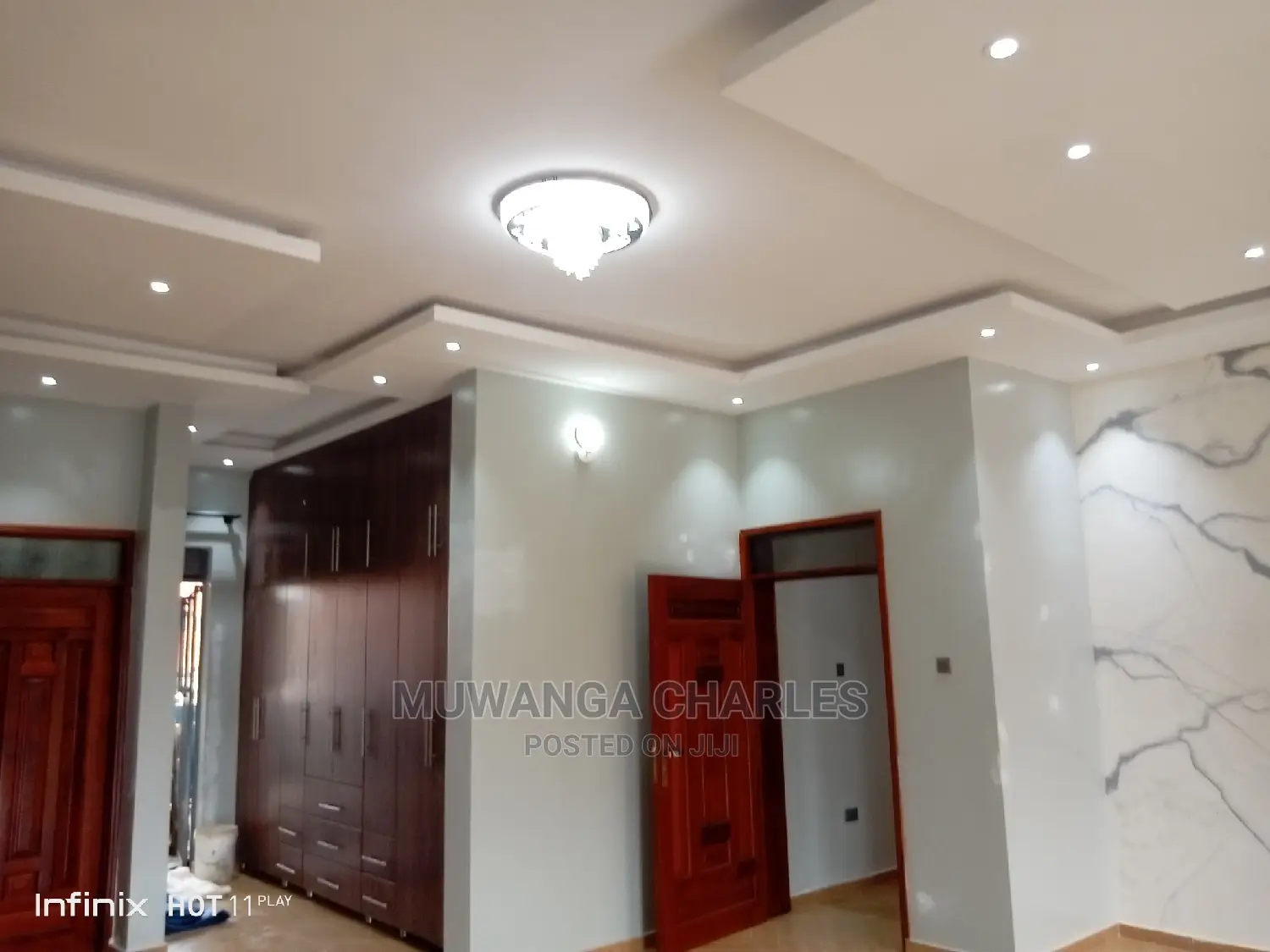 5bdrm Duplex in Fs Properties Ltd, Central Division for Sale