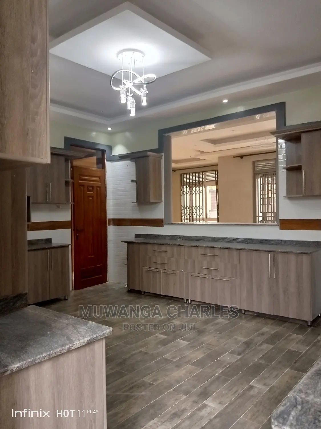 5bdrm Duplex in Fs Properties Ltd, Central Division for Sale