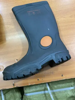 Safety Shoes Gum Boots