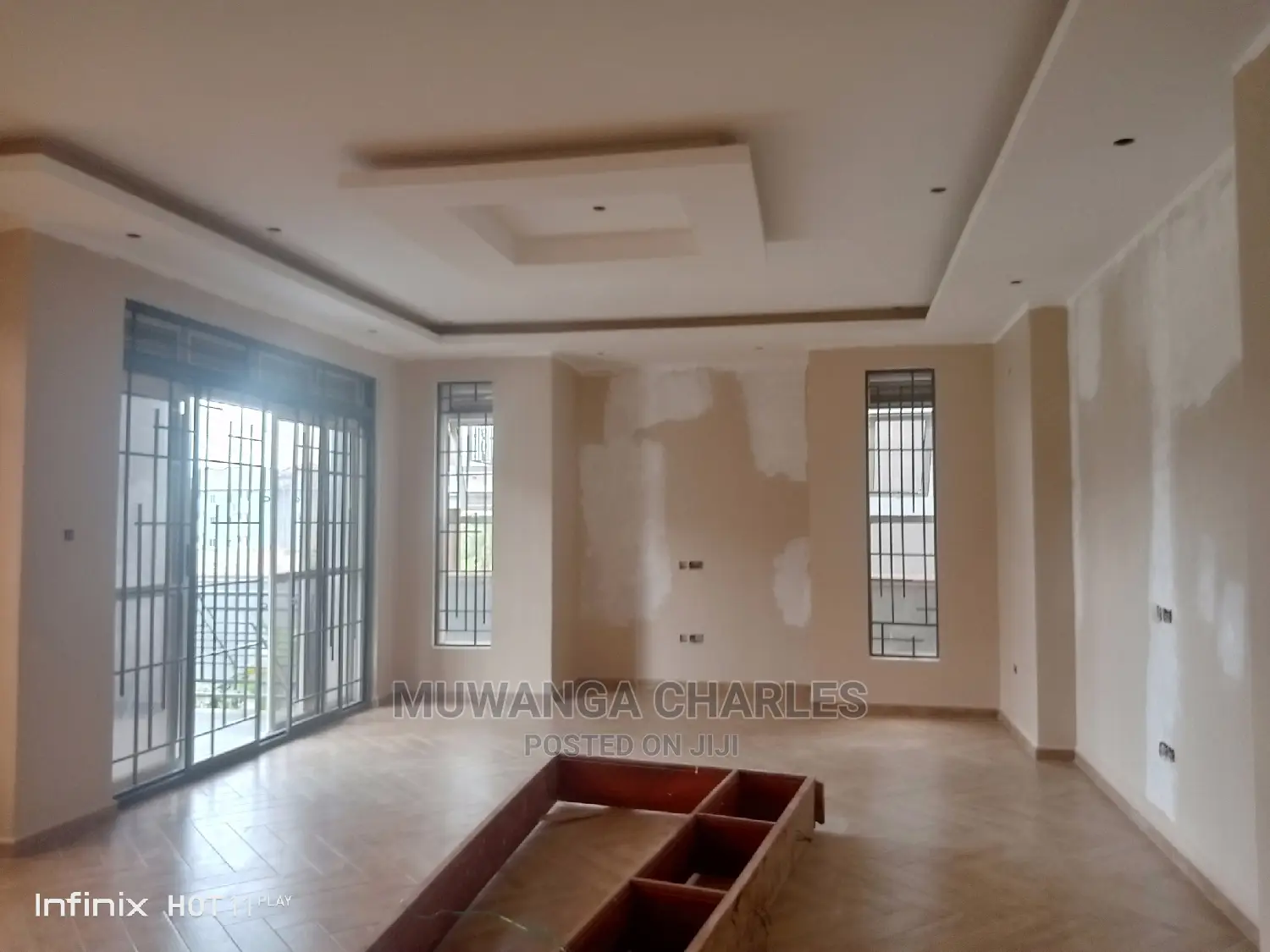6bdrm Duplex in Fs Properties Ltd, Central Division for Sale