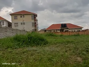 100by50ft Plot of Land for Sale in Kira Shimon