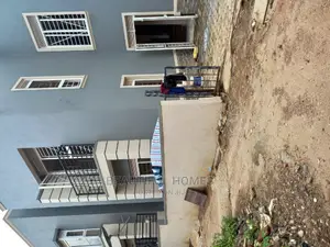 Furnished 4bdrm Duplex in Kira Tarmack for Sale