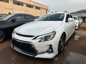 Toyota Mark X 2013