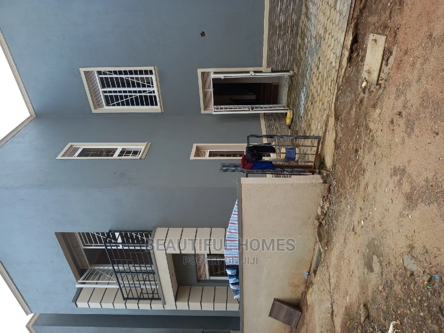Furnished 4bdrm House in Kira Posh, Central Division for Sale