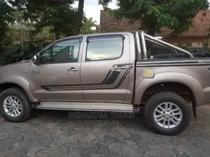 Toyota Hilux,Car for Rent-Hire/Selfdrive