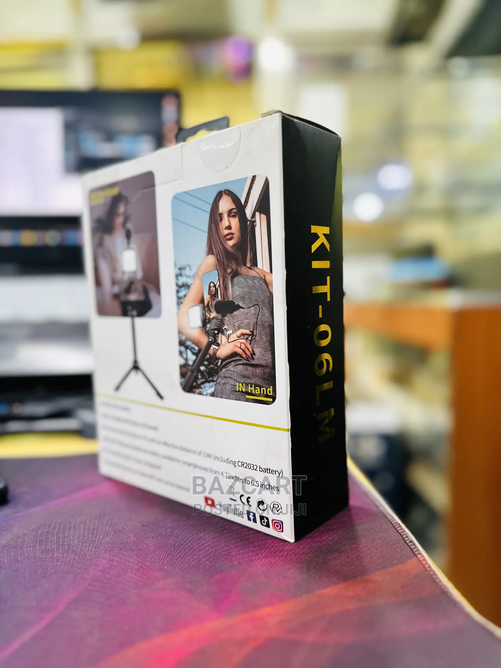 Vlogging Tripod With Light and Microphone