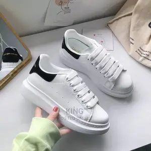 Trendy Neat Nike Shoes