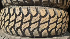 235/75r15 M/T