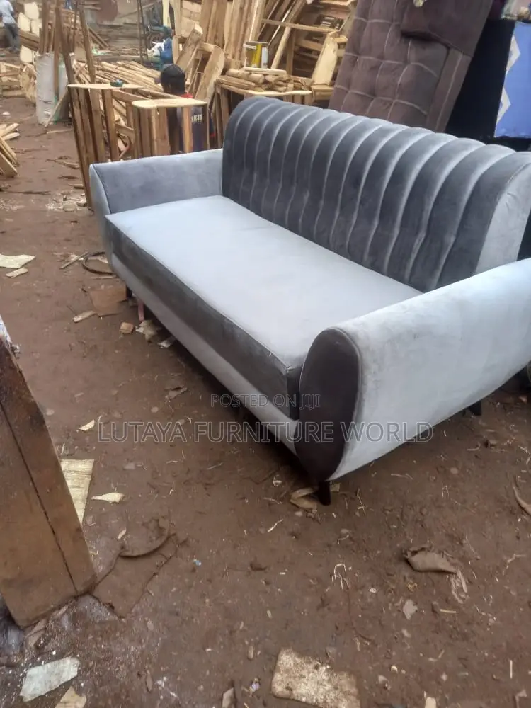 Sofas on Sale in Good Quality and Condition