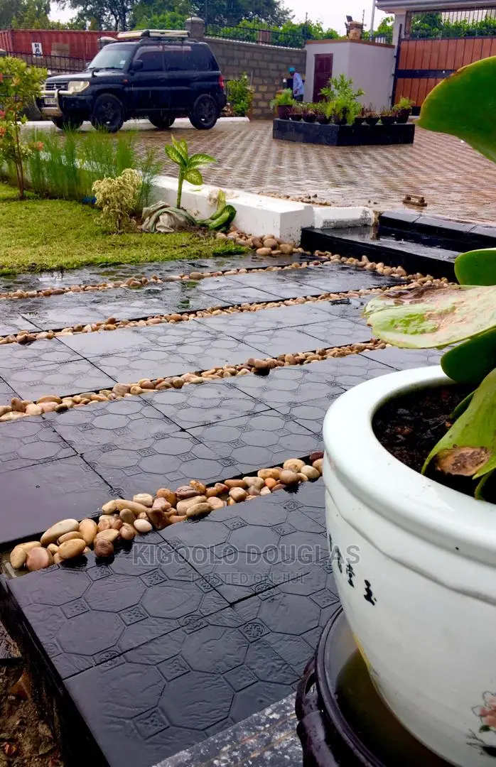 Coloured Pavers and Tlies We Sell and Lay Them