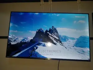 43 Inch Toshiba/Hisense Smart Tv