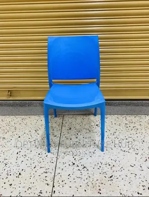 Nice Plastic Chair (Blue)