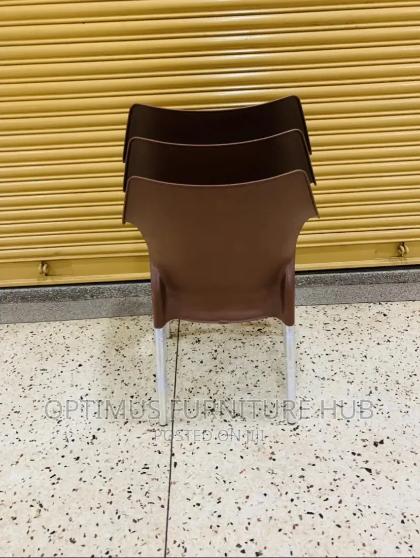 Nile Plastic Chair (Brown)