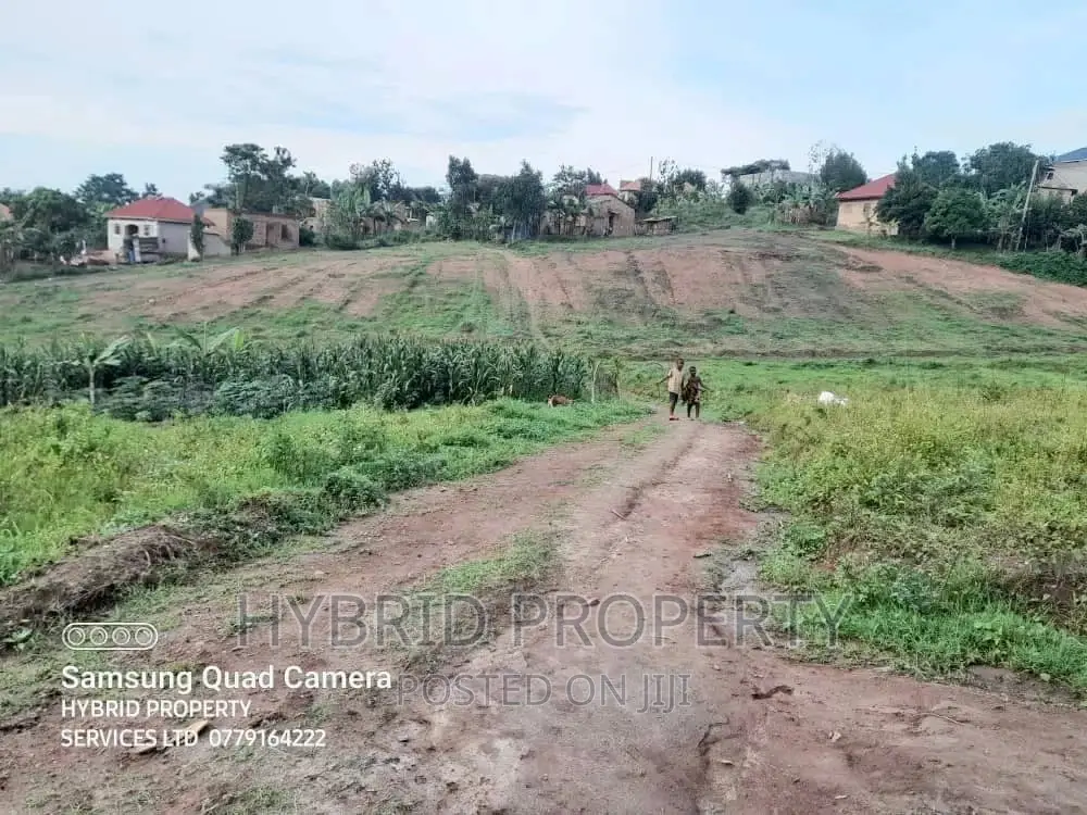 Prime Plots for Sale at Bukalango~Wakiso Estate~Hoima Road.