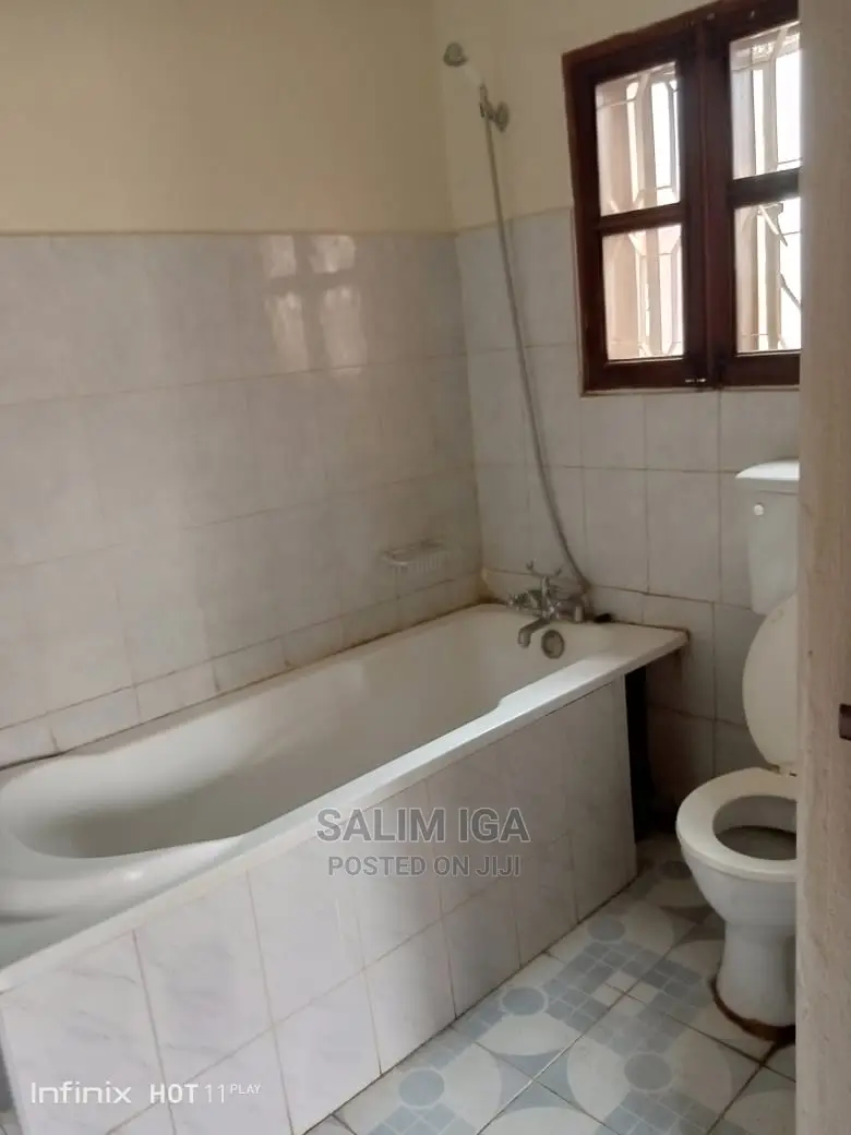 3bdrm Bungalow in Kololo Property, Central Division for Rent