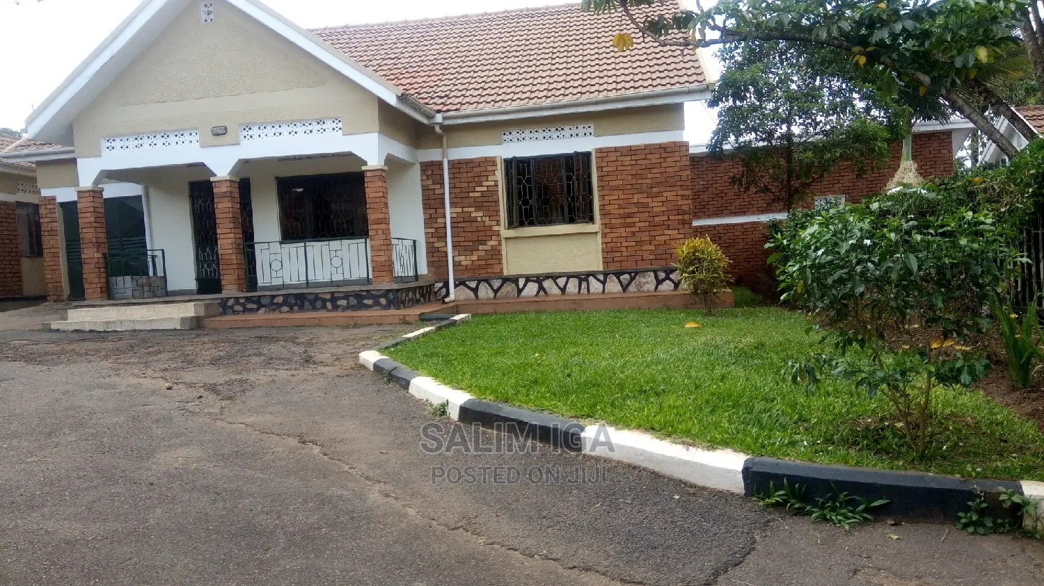 3bdrm Bungalow in Kololo Property, Central Division for Rent