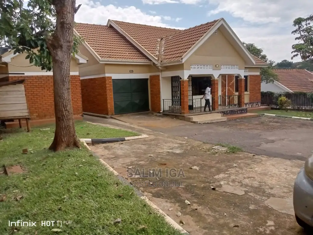 3bdrm Bungalow in Kololo Property, Central Division for Rent