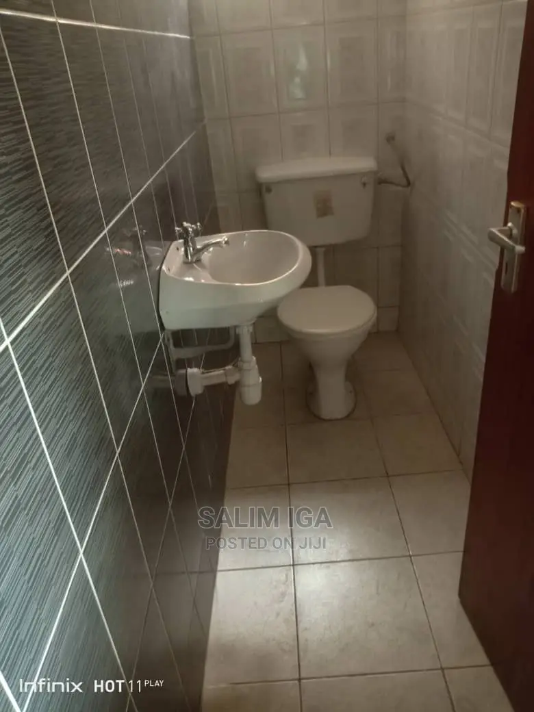 4bdrm Bungalow in Kololo Property, Central Division for Rent