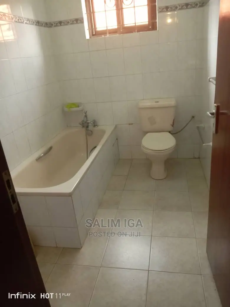 4bdrm Bungalow in Kololo Property, Central Division for Rent
