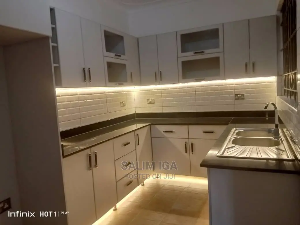 4bdrm Bungalow in Kololo Property, Central Division for Rent
