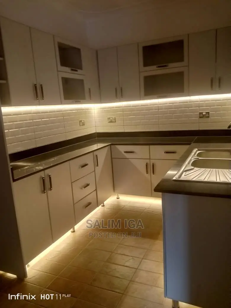 4bdrm Bungalow in Kololo Property, Central Division for Rent
