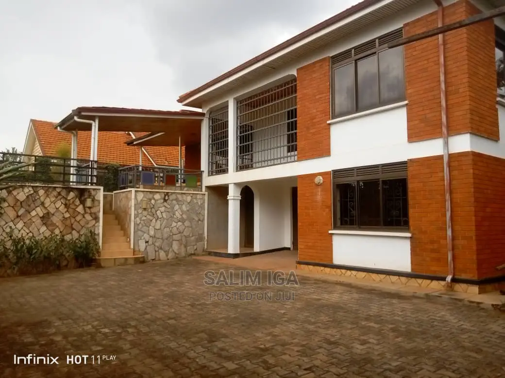 4bdrm Bungalow in Kololo Property, Central Division for Rent
