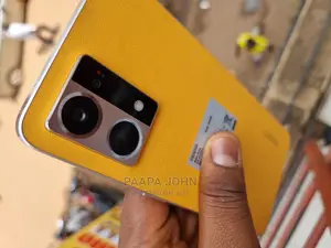 Oppo Reno7 256 GB Yellow