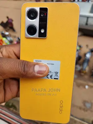 Oppo Reno7 256 GB Yellow