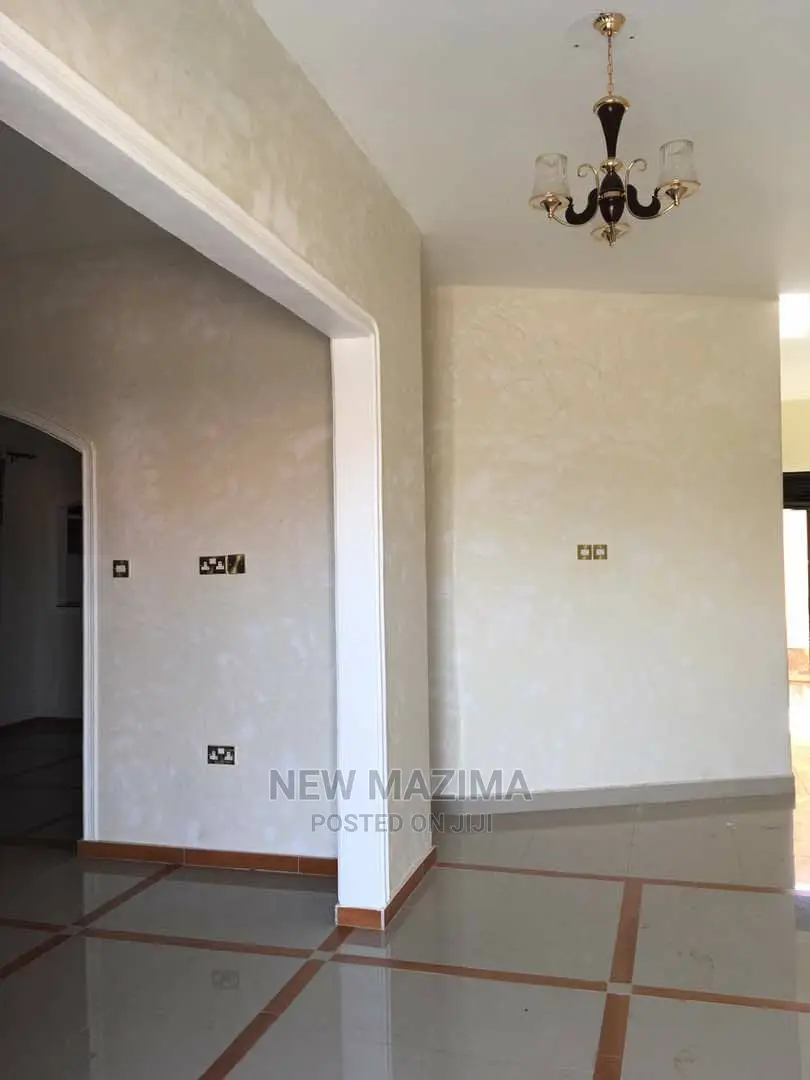 4bdrm Bungalow in Kitende, Division A for sale
