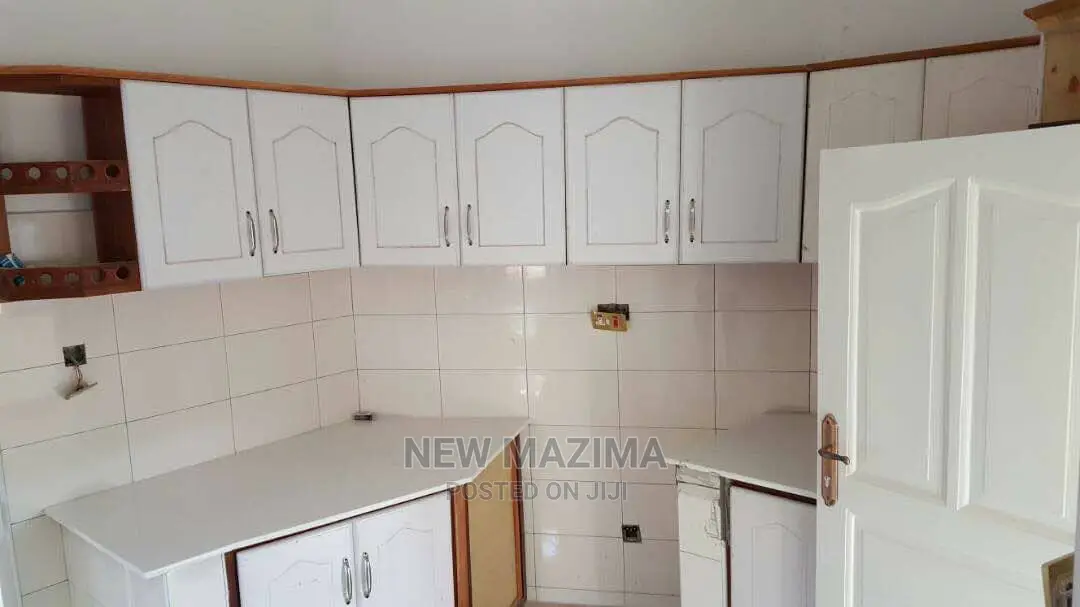4bdrm Bungalow in Kitende, Division A for sale