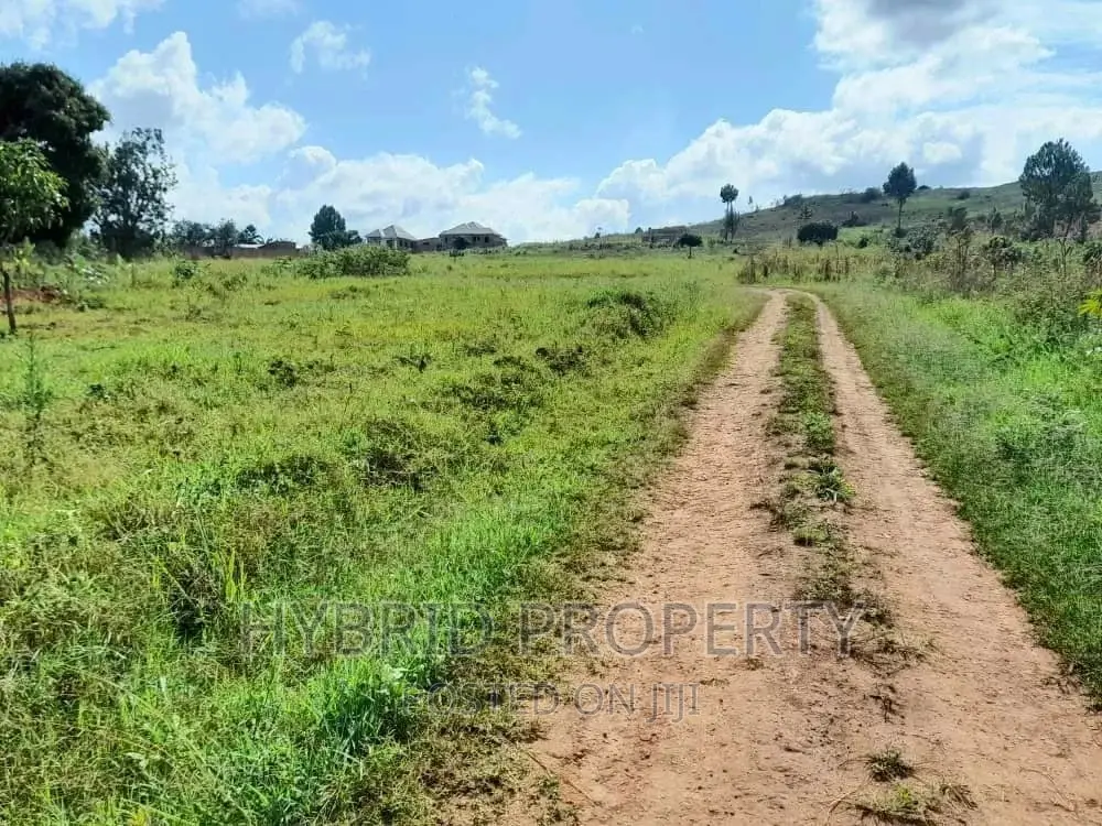 Prime Plots for Sale at Gayaza~Nkoowe [Wakiso]~Hoima Road.